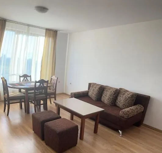 Danik River Glaznel *