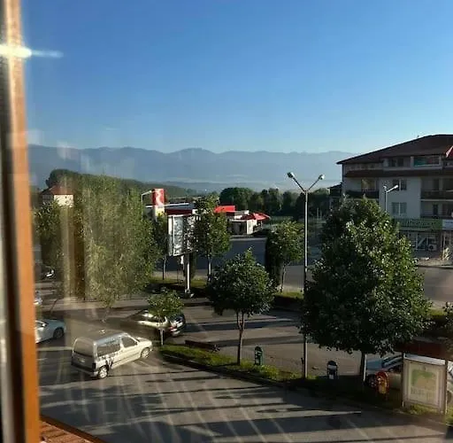 Danik River Glaznel 班斯科