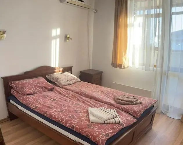 Danik River Glaznel 公寓