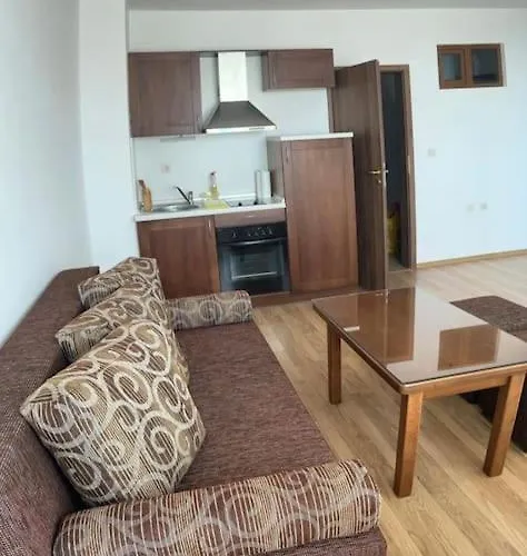 Danik River Glaznel 公寓 *