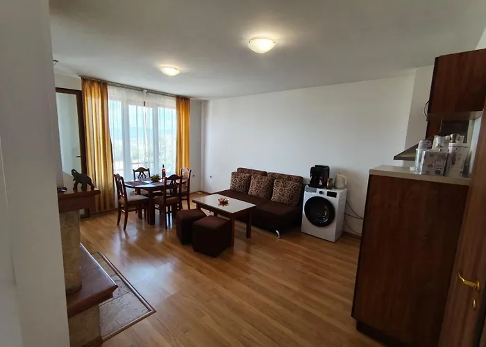 Danik River Glaznel *